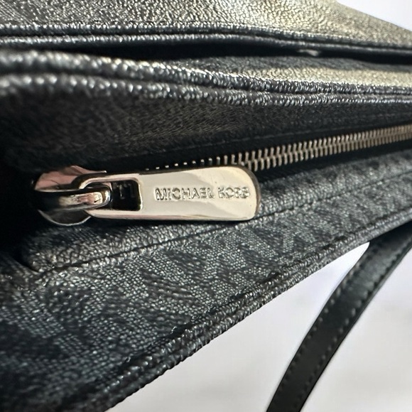 NWOT Michael Kors Jet Set Large Messenger Bag Crossbody - Picture 8 of 11